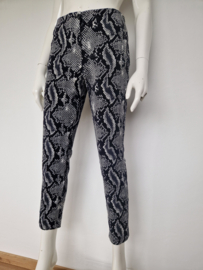 Claudia Sträter cropped pantalon. Maat 40. Grijs/ slangenprint.