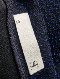 Supertrash lurex jurk in donkerblauw. Maat S.
