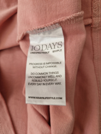 10DAYS oversized T-shirt. Maat XL. Oudroze.