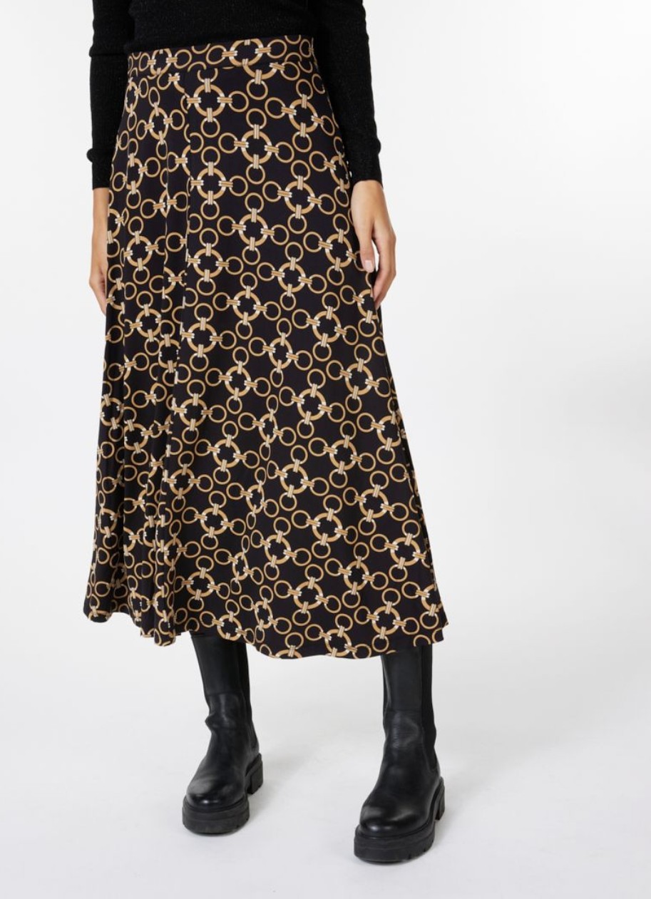 Esqualo maxi rok. Maat XS. Zwart/kettingprint.
