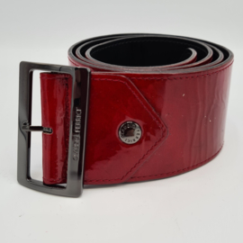 Claudio Ferrici riem. 90 cm. Rood/lakleer.