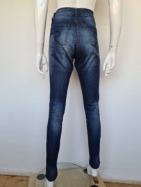 Geisha skinny. Mt. 38, Blauw