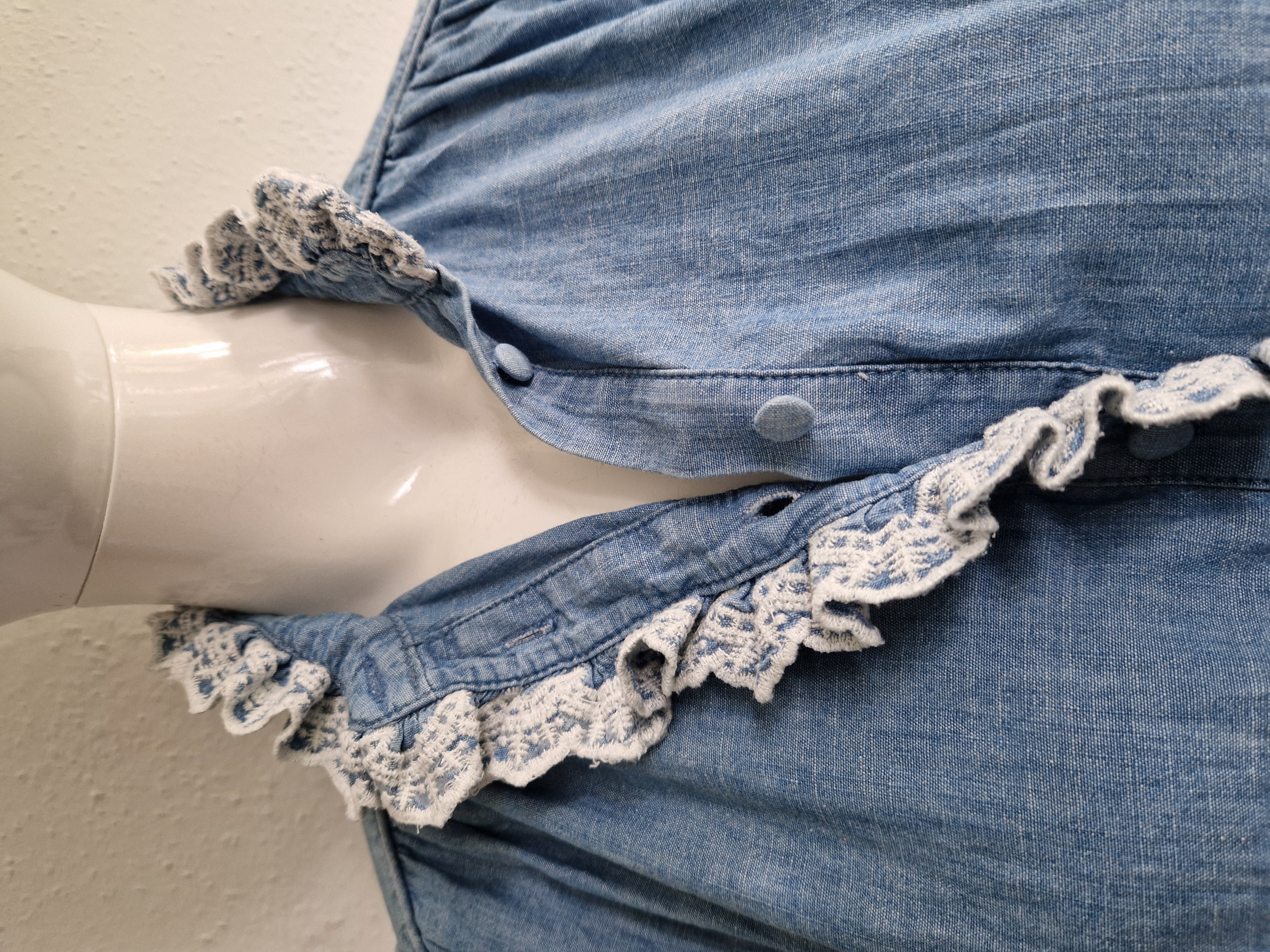 Nukus blouse. Maat L. Blauw/denim.