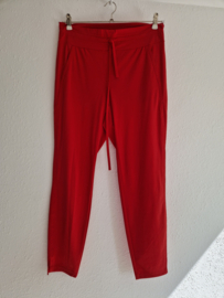 Studio Anneloes pantalon. Maat M. Rood/travelstof