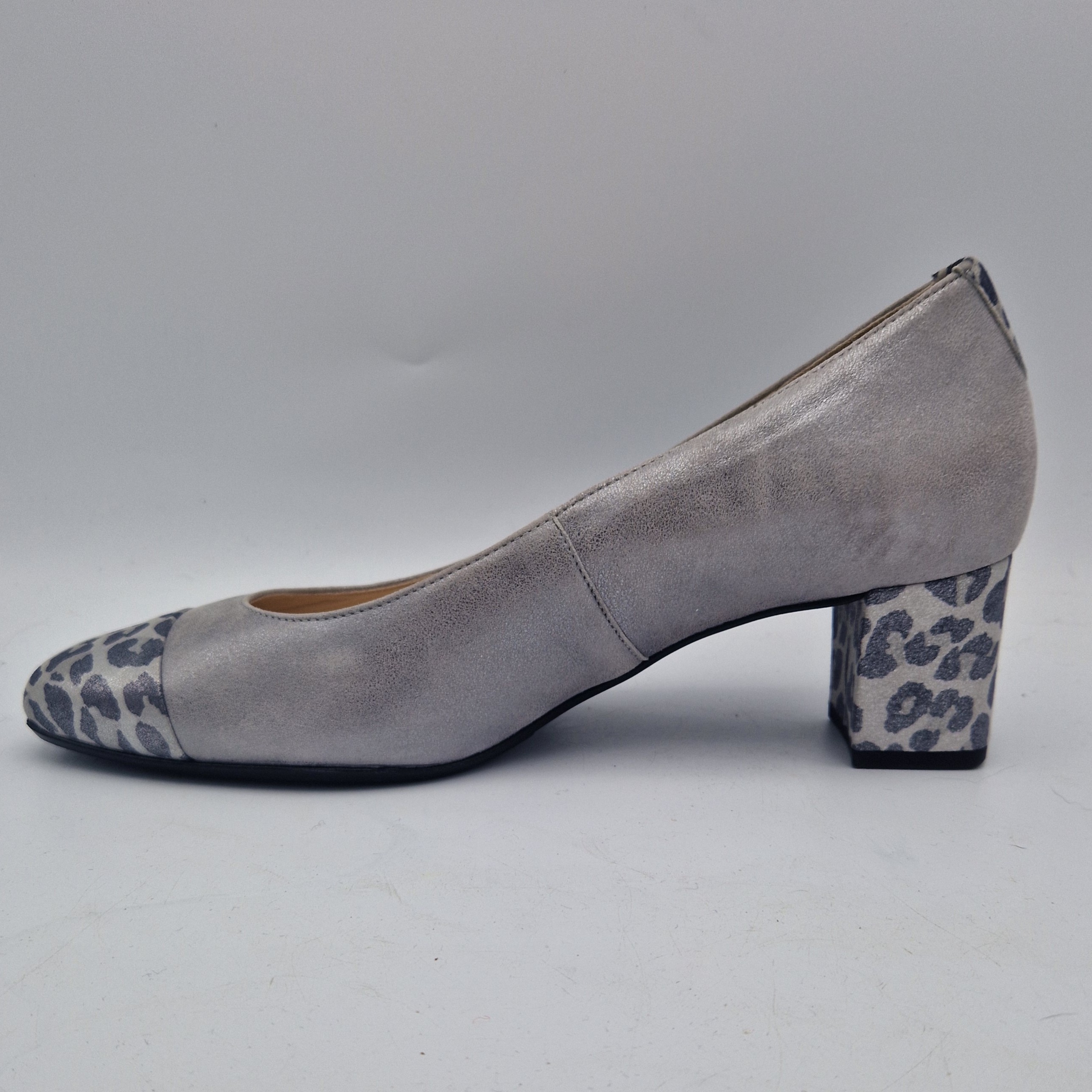 Hassia pumps Malaga. Maat 6,5, Zilver/ dierenprint/leer.