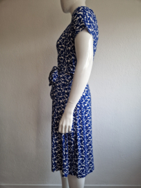 Claudia Sträter wikkeljurk. Maat 44, Blauw/wit.