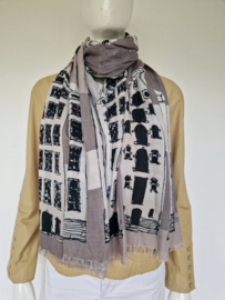 Anar Creations sjaal. Grafische huizenprint.