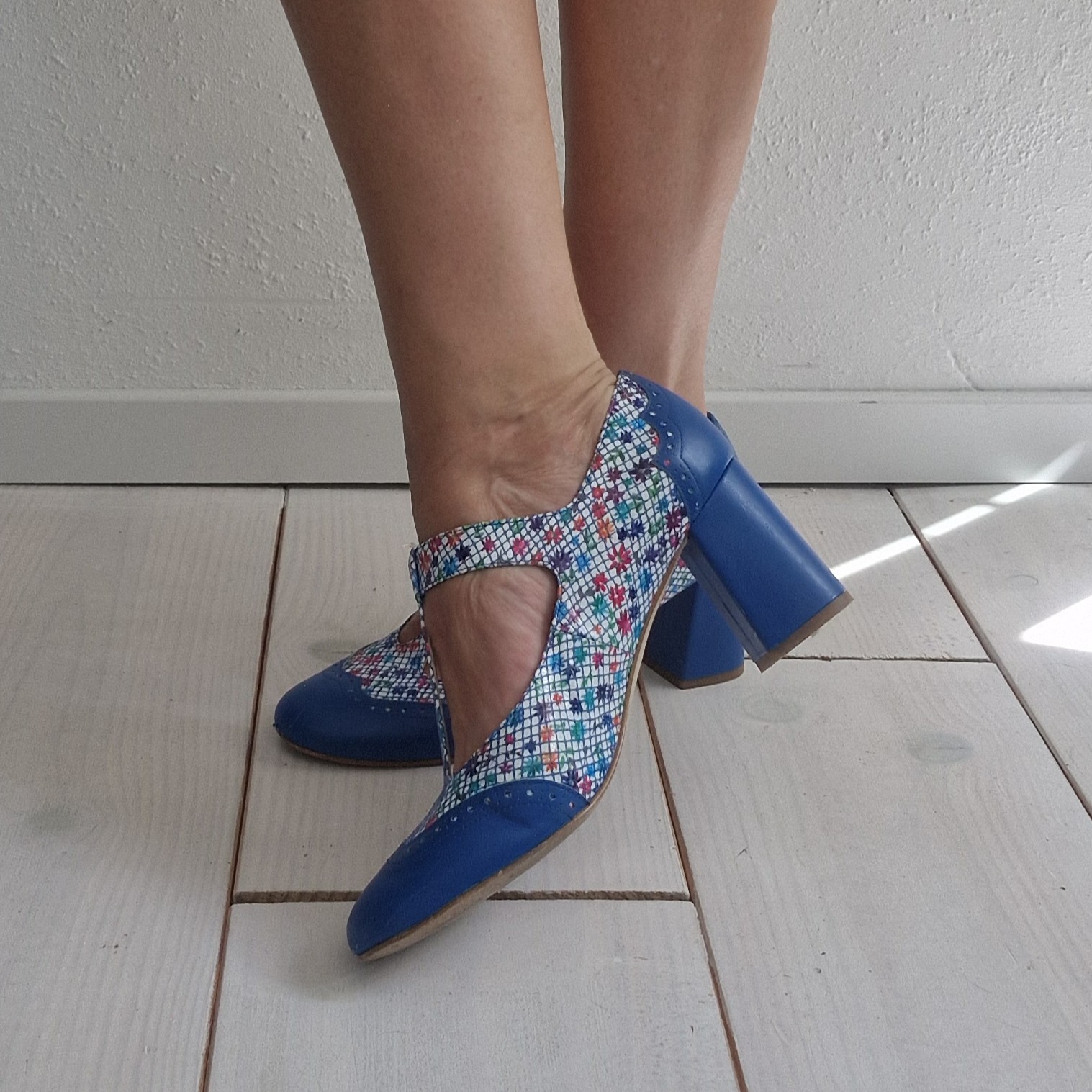 Vintage pumps. Maat 39. Kobaltblauw/leer.