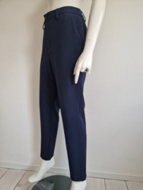 Closed pantalon Jack Long. Maat 30, Donkerblauw.