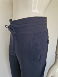 Studio Anneloes pantalon. Maat S. Donkerblauw