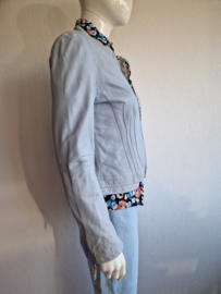 DNA biker jasje. Maat 5, Lichtblauw/leer.