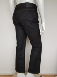 Armani Jeans. Mt. 33. Zwart