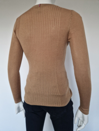 Tommy Hilfiger top met V-hals. Maat M. Camel.
