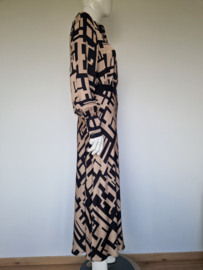 Marc Aurel set (blouse & midi rok). Grafische print. Maat 38