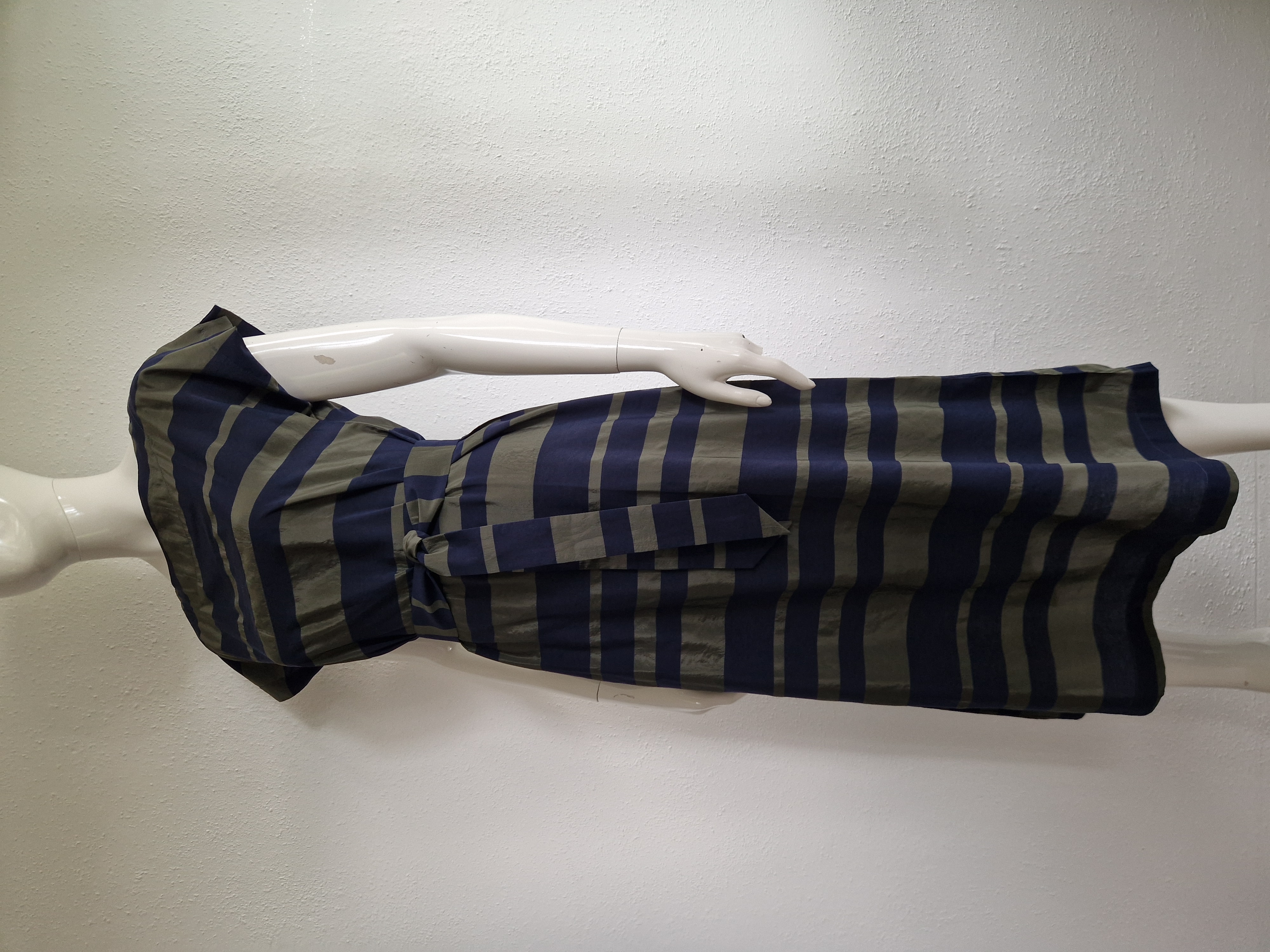 Zenggi maxi dress. Maat 2, Groen/blauw/gestreept.