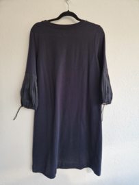 Margittes jurk. Maat 40, Nachtblauw.