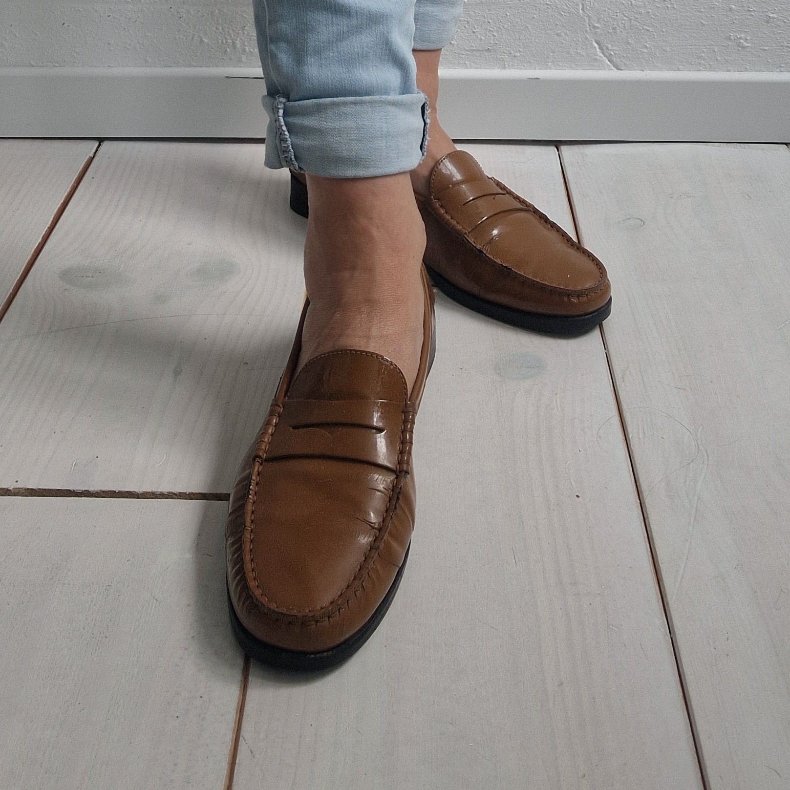 Tod's loafers. Maat 12, Karamel/lakleer.