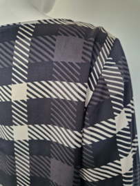 Monari top. Maat 40, Zwart/wit/ruitprint.