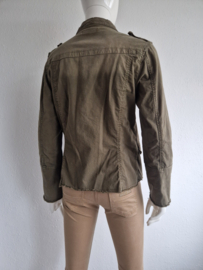 Summum jasje. Maat 38/40. Army green.