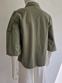 And Co Woman blouse Hellen. Maat L. Olijfgroen/vegan leer.