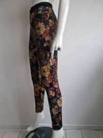 Kyra & Ko pantalon. Maat M. All over print.