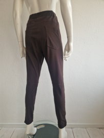 Penn & Ink N.Y. pantalon. Maat 40. Chocoladebruin/travelstof.