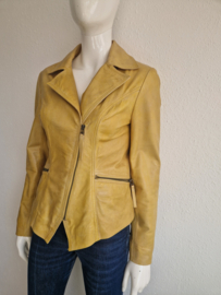 On Stage blazer jasje. Maat 36/38, Okergeel/leer.
