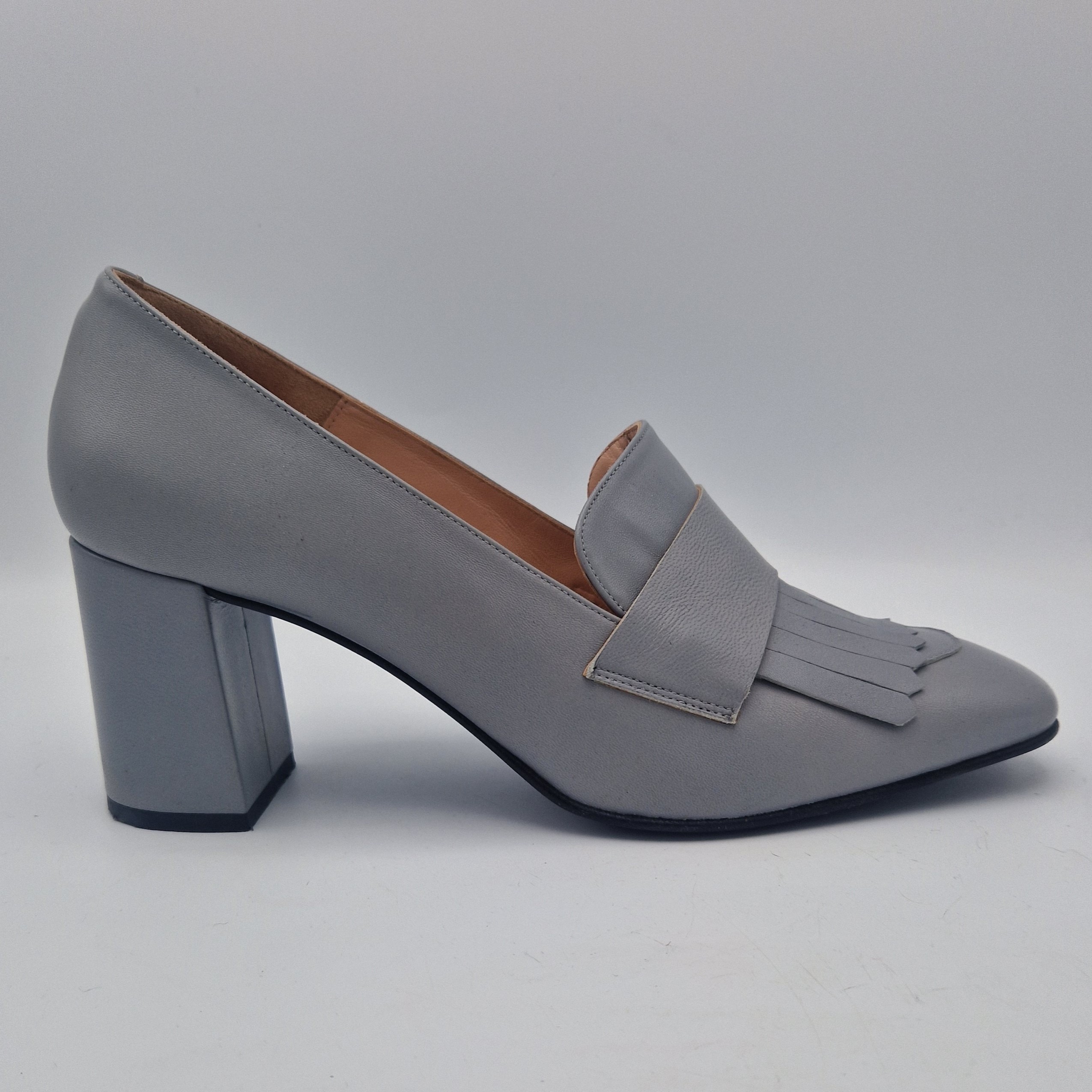 Mille Grazie pumps. Maat 41, Grijs/leer