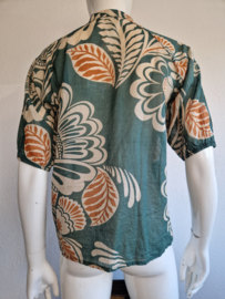 Geisha blouse. Maat XS. Groen/bladerenprint.