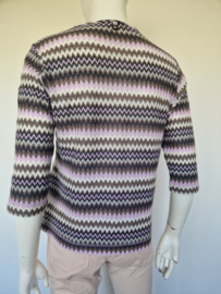RIANI top met zigzag dessin. Maat 40.
