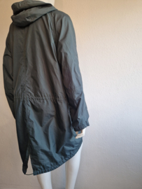 Filippa K. regenjas. Maat 46, Groen.