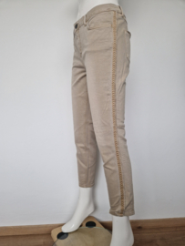 Yaya cropped skinny. Maat 40. Beige.