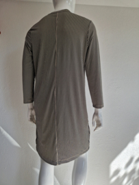 Sylver jurk/tuniek. Maat 42/44,Beige/ zwart/ gestreept