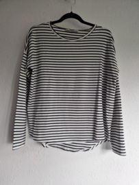 Zenggi longsleeve | Maal L | Zwart/wit gestreept |