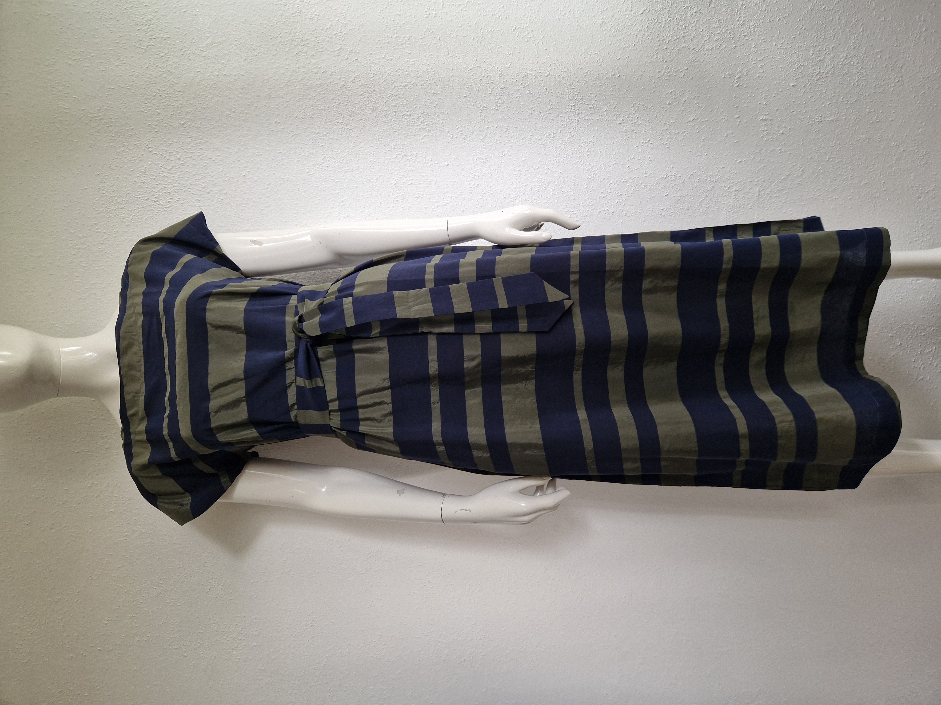 Zenggi maxi dress. Maat 2, Groen/blauw/gestreept.