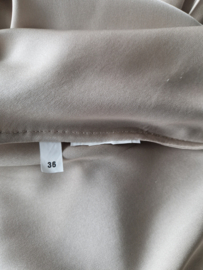 Repeat “The Shirt”  top. Maat 36. Beige