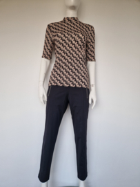 Marc Aurel top met opstaand kraagje. Maat 40. Print.