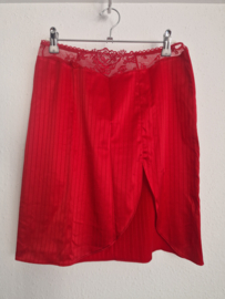 Valisère Lingerie satijnen rok met kant. Maat S. Rood