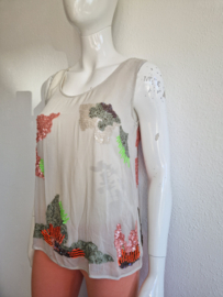 Twin Set top. Maat 36/38. Beige/lovers.