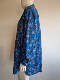 Marni x Uniqlo blouse. Maat XXL. Blauw/bloemenprint.