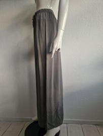 Humanoid maxi skirt. Maat L. Grijs.