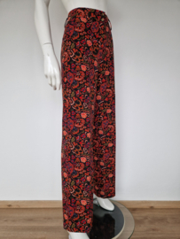 Geisha pantalon. Maat 36/38, Zwart/print.