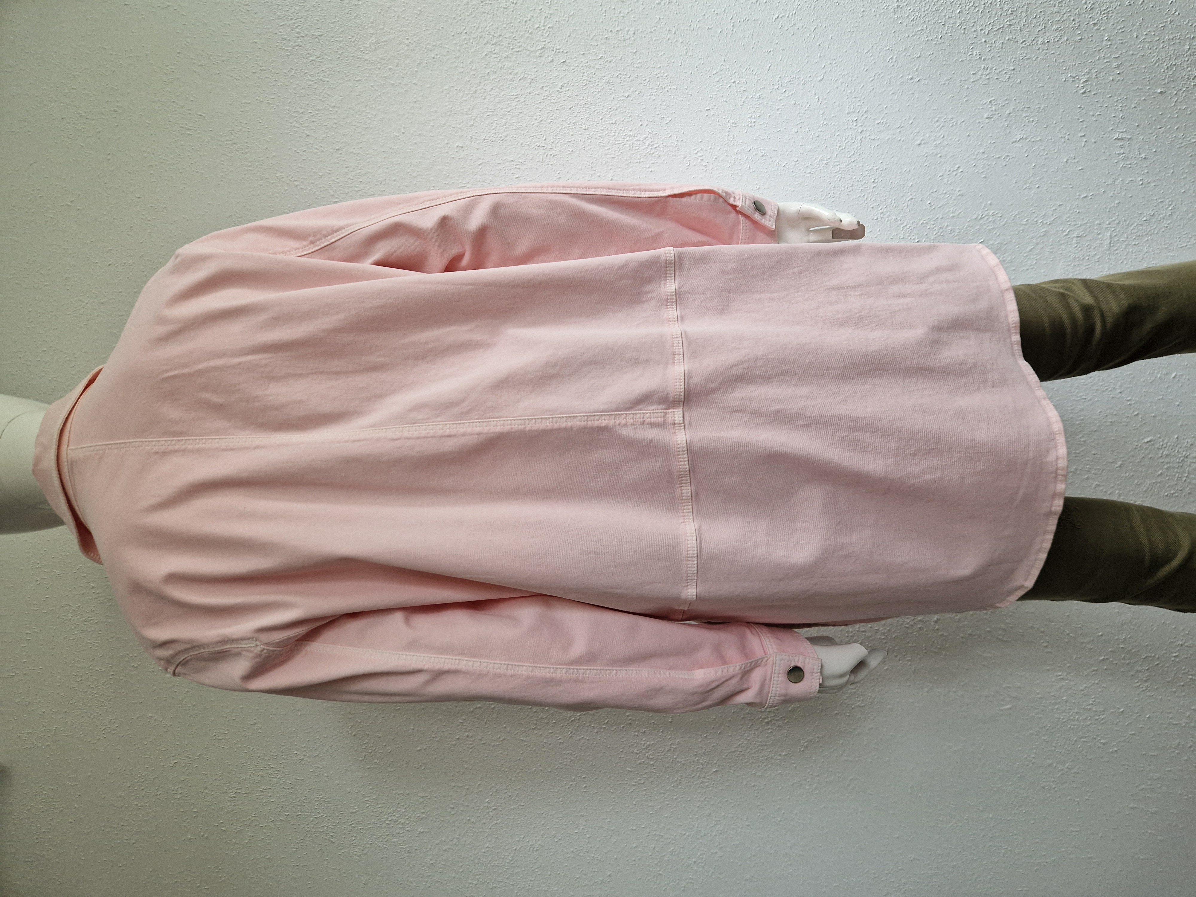 Marc Aurel overhemdjas. Maat M. Zachtroze.