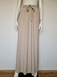 Vanilia Wide Leg Pant – Kit. Maat 40, Licht beige.