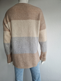 Riani trui. Maat 40, Crème/beige/wol.