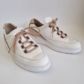 Lerora sneakers. Maat 40, Crème/leer.