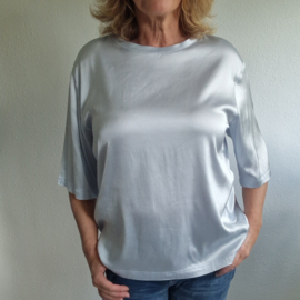 Tops/shirts