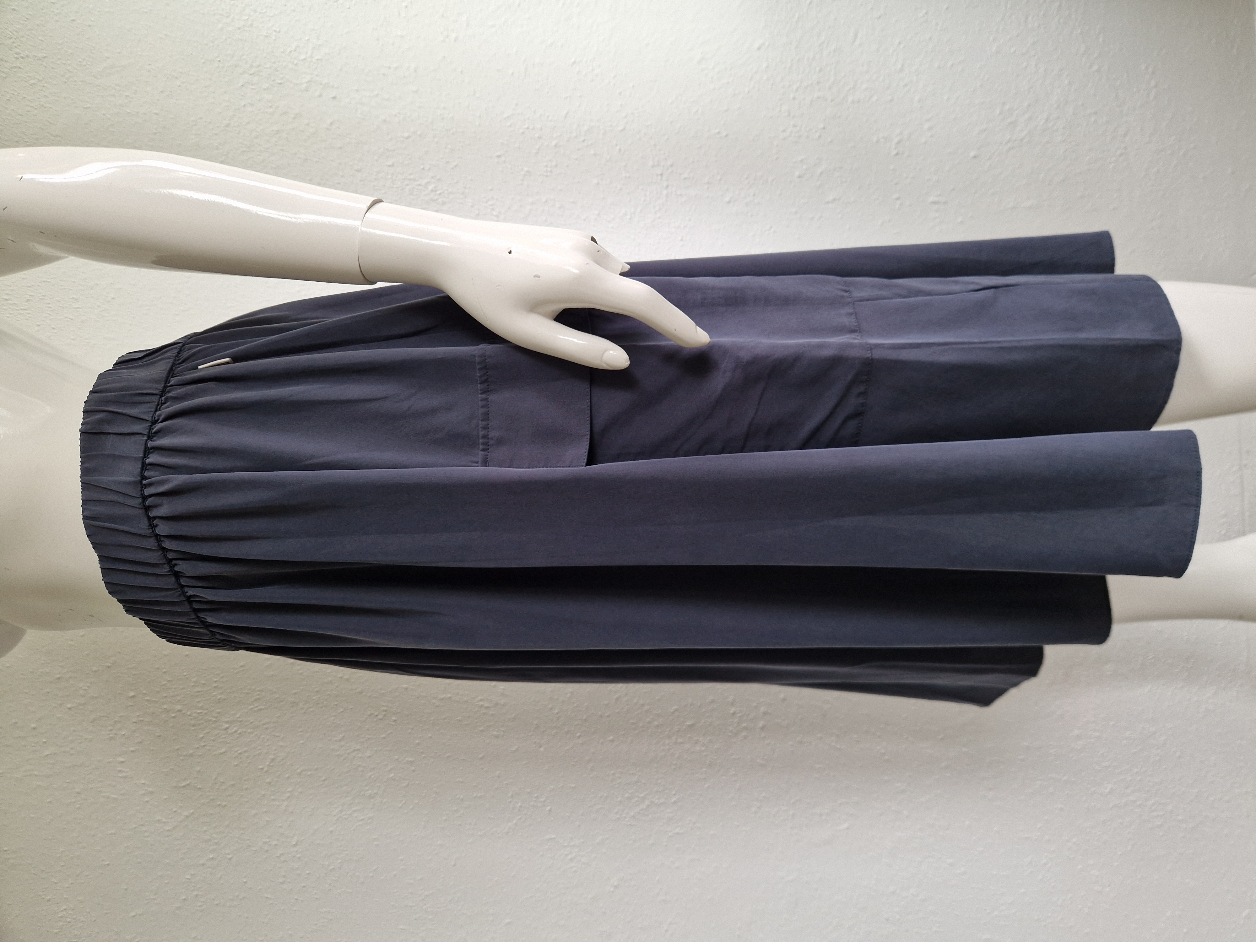 Ecoalf cargo rok. Maat L. Donkergrijs.