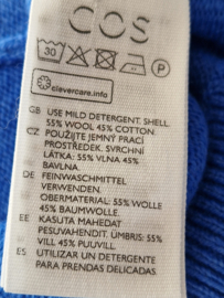 COS gebreide trui. Maat L. Blauw.