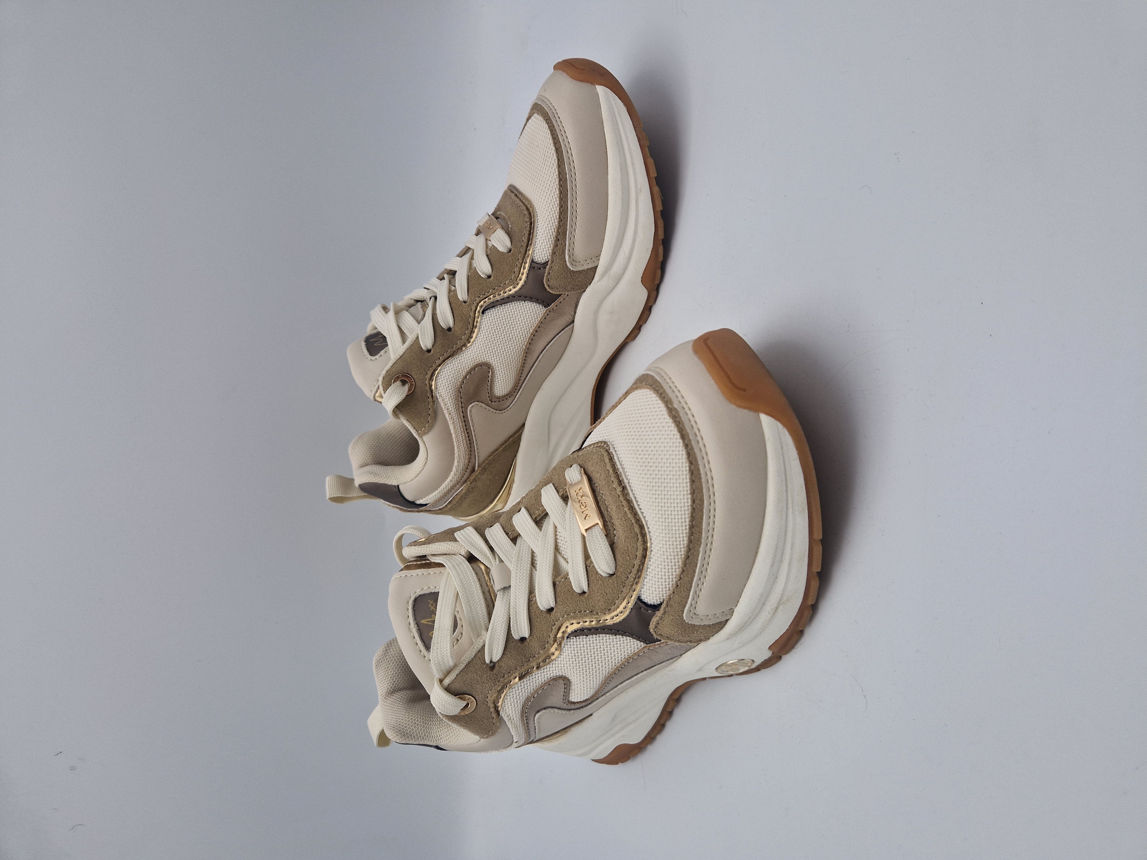 Mexx Palma Ora sneakers. Maat 38,5. Beige
